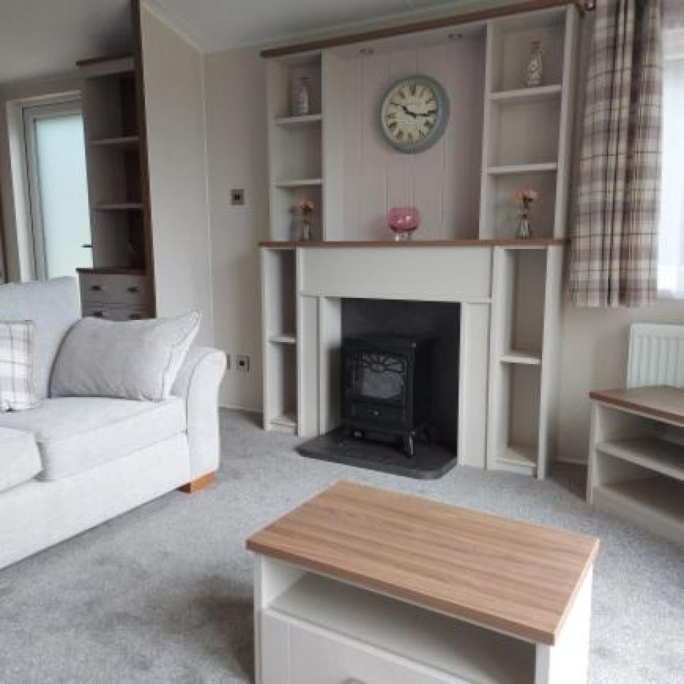 Caplor Glamping & Lodges in Hereford - lodges and glamping pods for rent