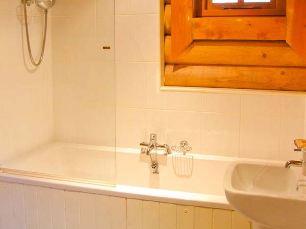 Cedar Log Cabin Shropshire