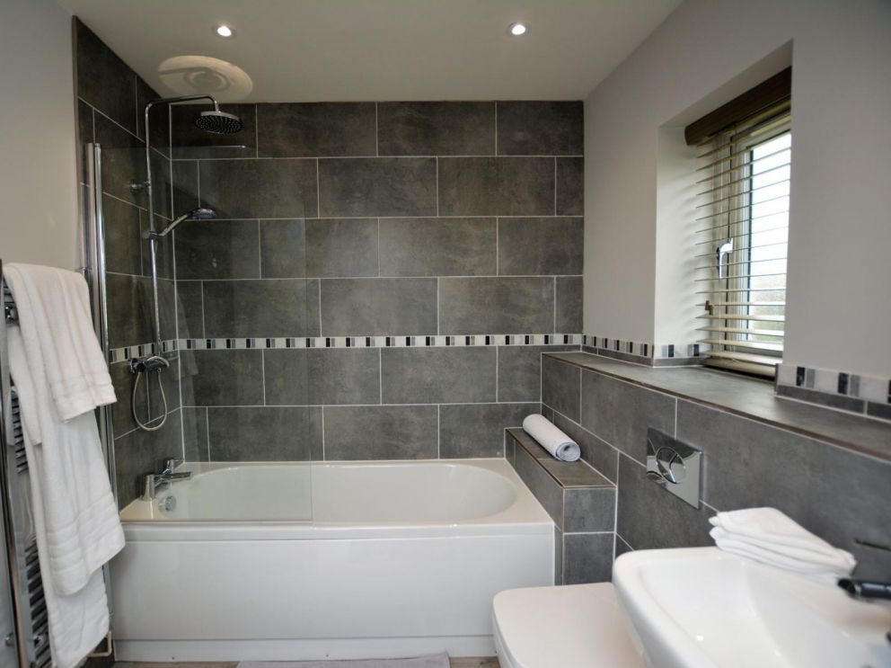 Crest Country Retreats in Oswestry - lodges for rent. Run a bubble bath and unwind