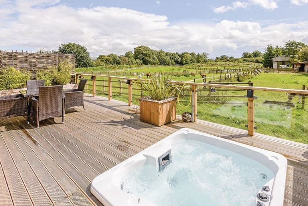 Ladera Retreat Lodges - Congleton, Cheshire | Self Catering Holiday Lodges