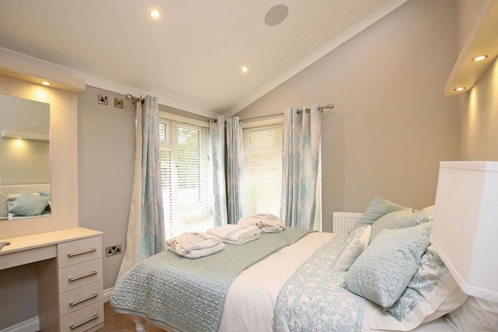 Ladera Retreat Lodges Cheshire