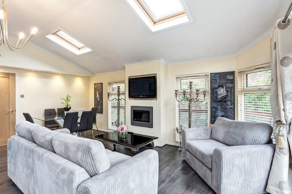 Ladera Retreat Lodges Cheshire