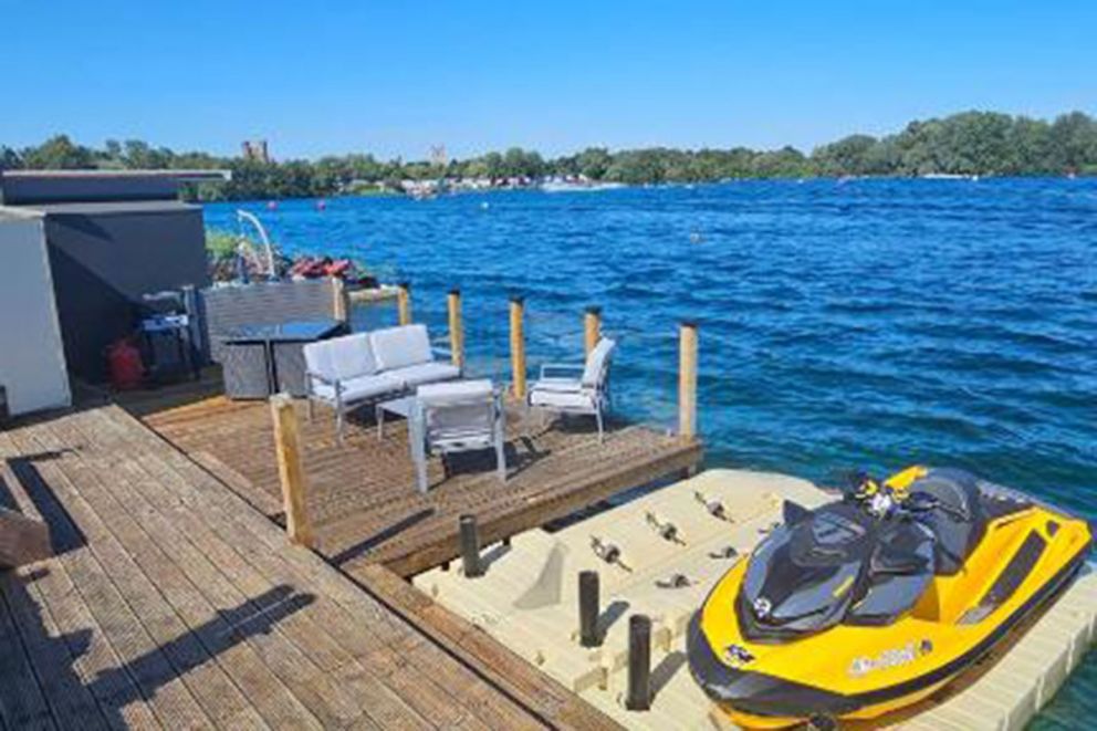 Lakeside Lodge - Jet Ski Lake, Tattershall Lakes Country park