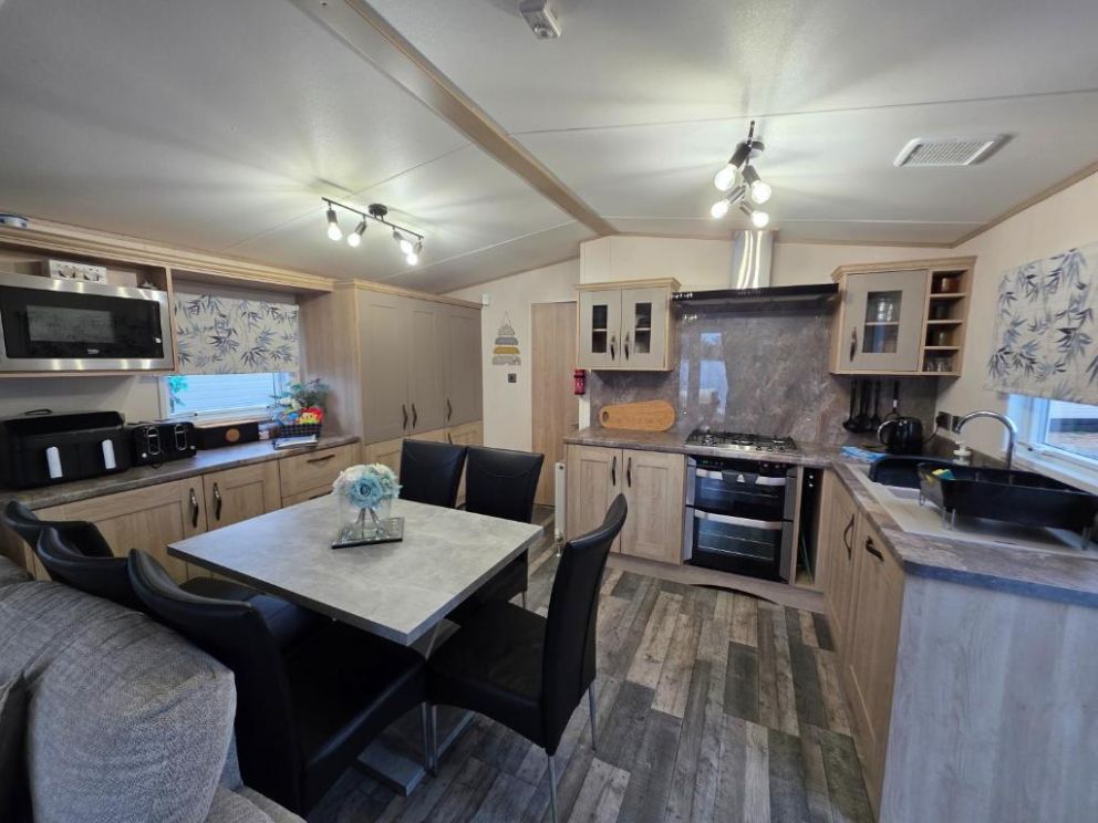 Lakeside Lodge - Jet Ski Lake, Tattershall Lakes Country park