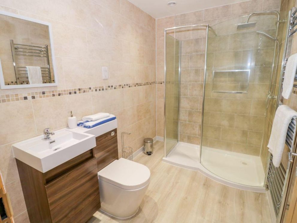 Makins Lodges in Nuneaton - for rent with hot tub