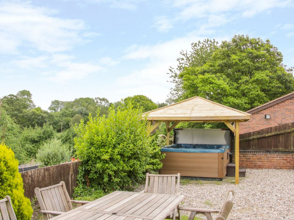 Meadowfall at Shatterford Lakes Worcestershire