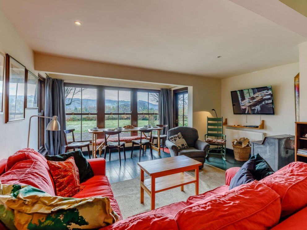 Lodge by the River Wye