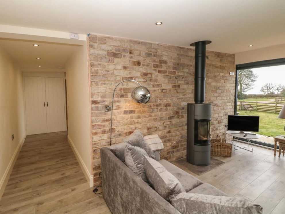 Saddlers wheelchair accessible lodge Staffordshire