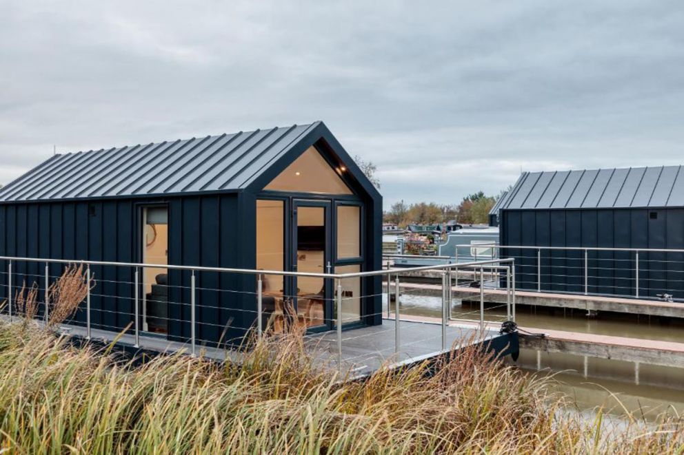 Tattenhall Marina Floating Pods