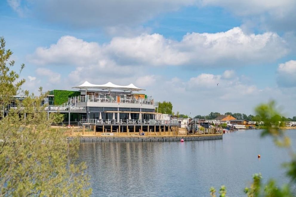 Tattershall Lakes & Country Park Tattershall, Lincolnshire Self Catering Holiday Lodges