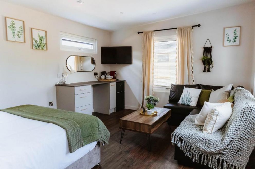 The Botanical, Luxury Glamping Lodge Cheshire