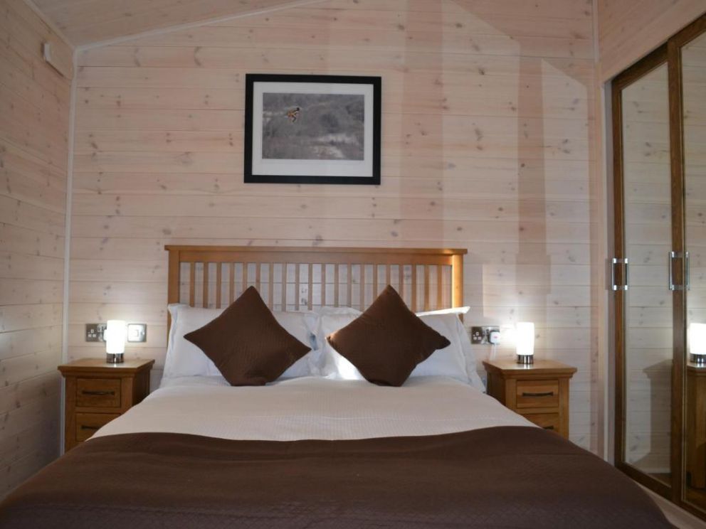 The Chiltern Lodges at Upper Farm Henton Chinnor, Oxfordshire Self