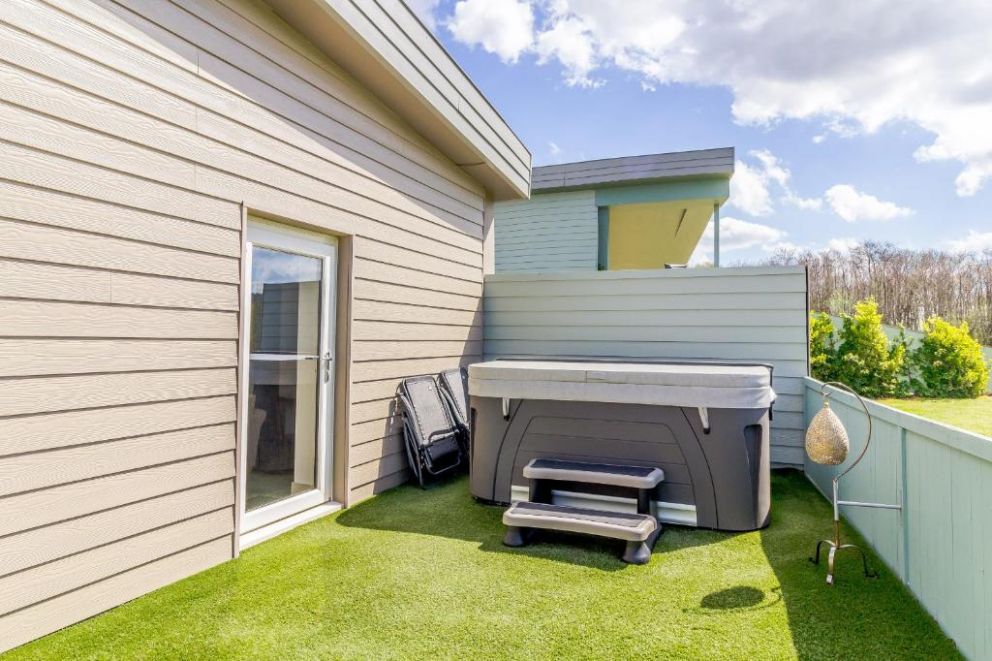 The Croft, Leigh Sinton, Worcestershire - pet friendly, holiday lodge with hot tub, wood burning stove and bike store