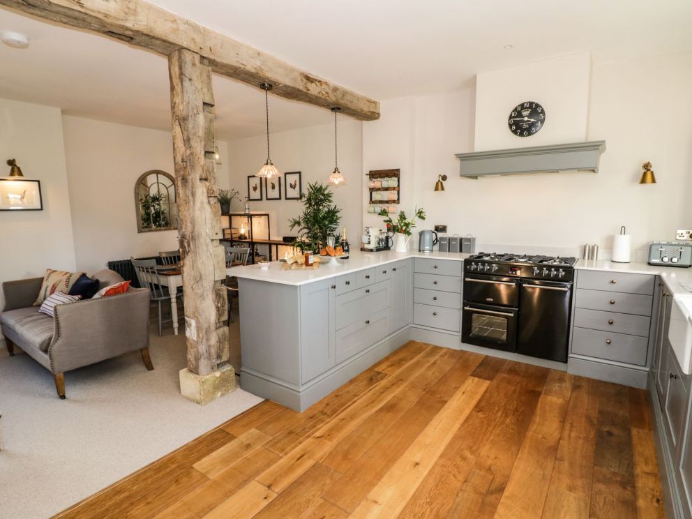 The Hyde, Warwickshire - for rent with wood burner and hot tub