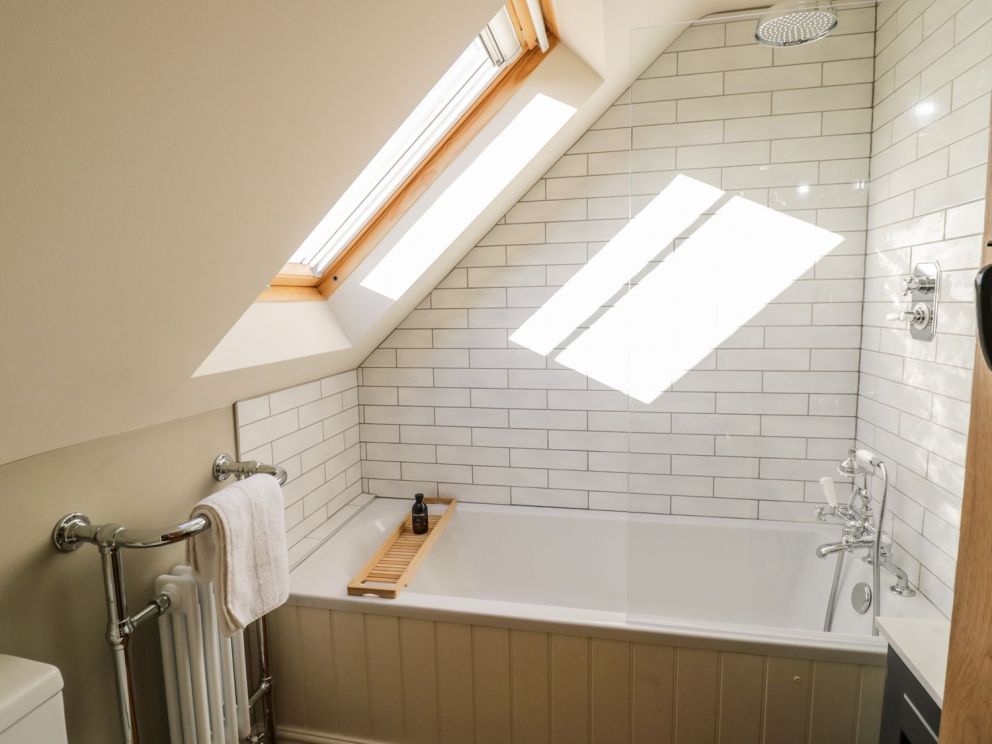 The Hyde, Warwickshire - for rent with wood burner and hot tub