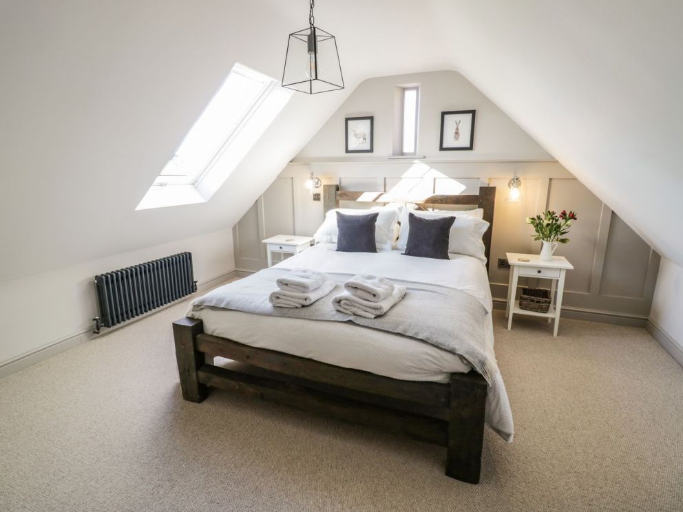 The Hyde, Warwickshire - for rent with wood burner and hot tub