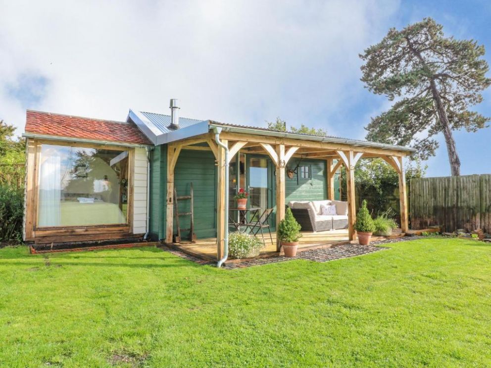 The Jenny Wrennery, cabin with woodburner in the peak district
