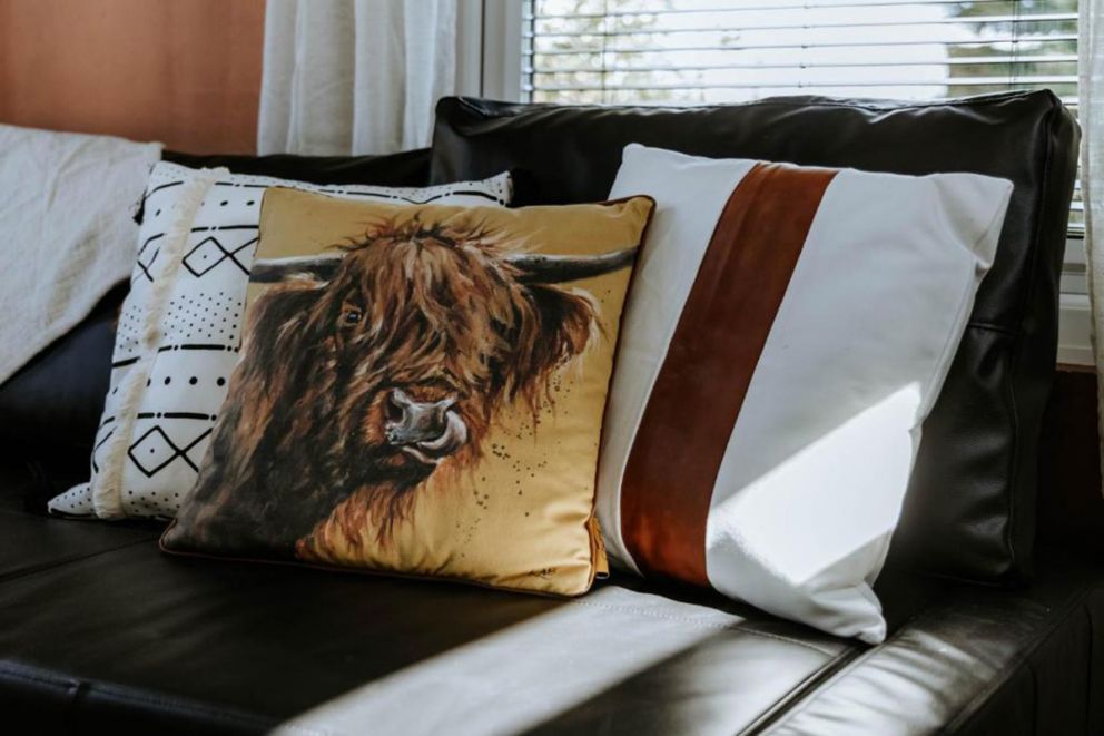 The Long Horn - Luxury Glamping Lodge Cheshire