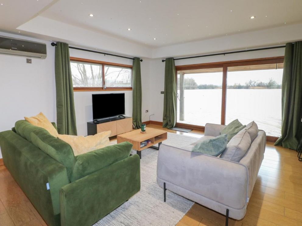 Langtoft Lakes, lincolnshire