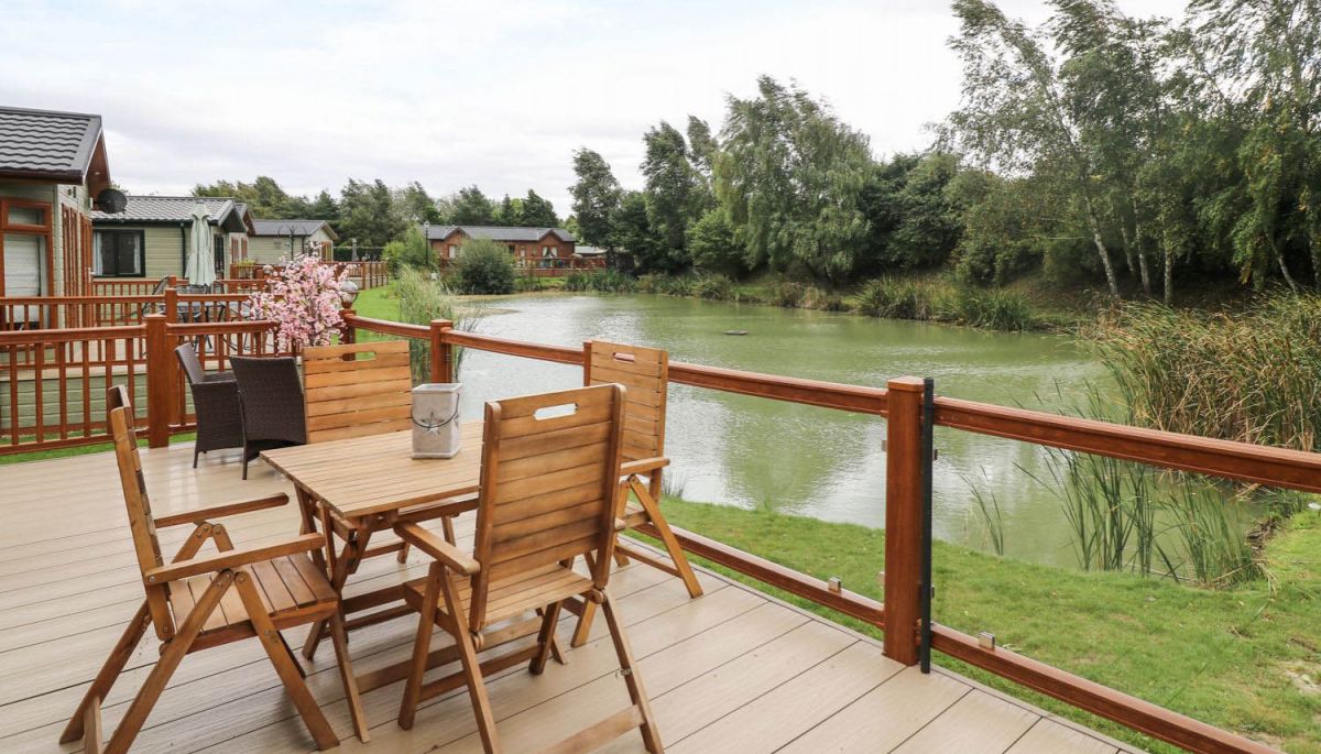 Wagtail Country Park Marston, Lincolnshire Self Catering Holiday Lodges