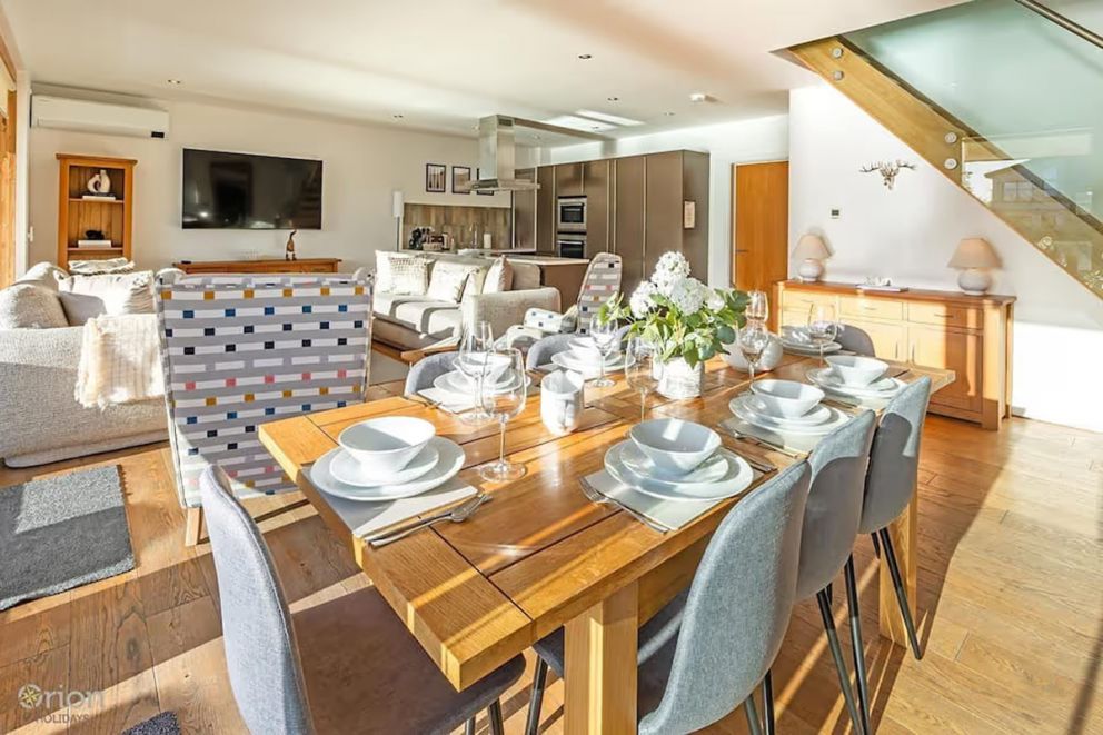 Waters Edge 16, Heron Lodge