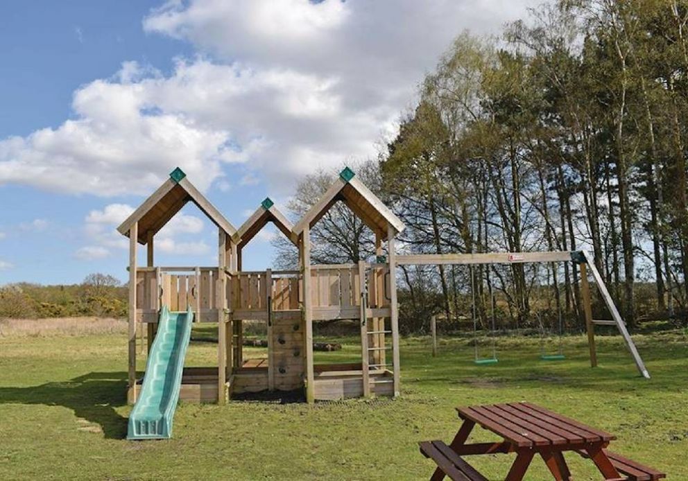 Woodhall Country Park Lodges Lincolnshire
