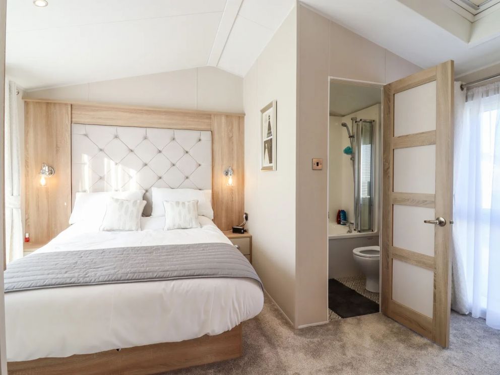 12 Meadow View, Carlton, Saxmundham, Suffolk - pet friendly, holiday lodge on Carlton Meres Holiday Park with indoor & outdoor swimming pools, adventure playground, restaurant, bar and clubhouse, close to the beach