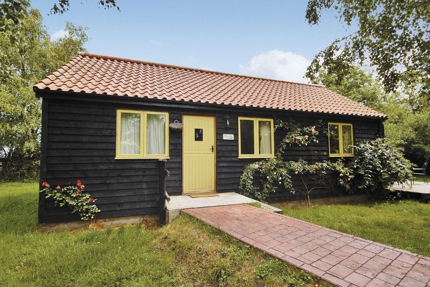 Briar Cottage Nr Southwold, Suffolk Self Catering Holiday Lodges
