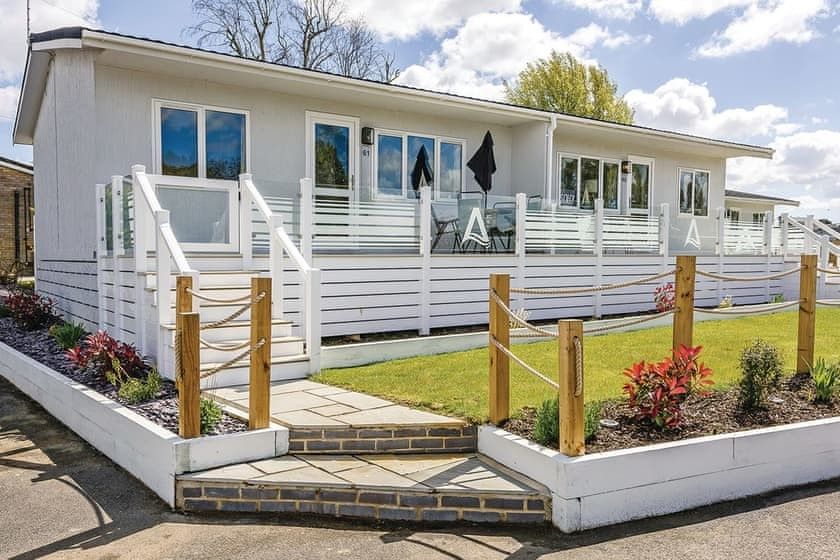 Broadlands Park and Marina Lowestoft, Suffolk Self Catering Holiday