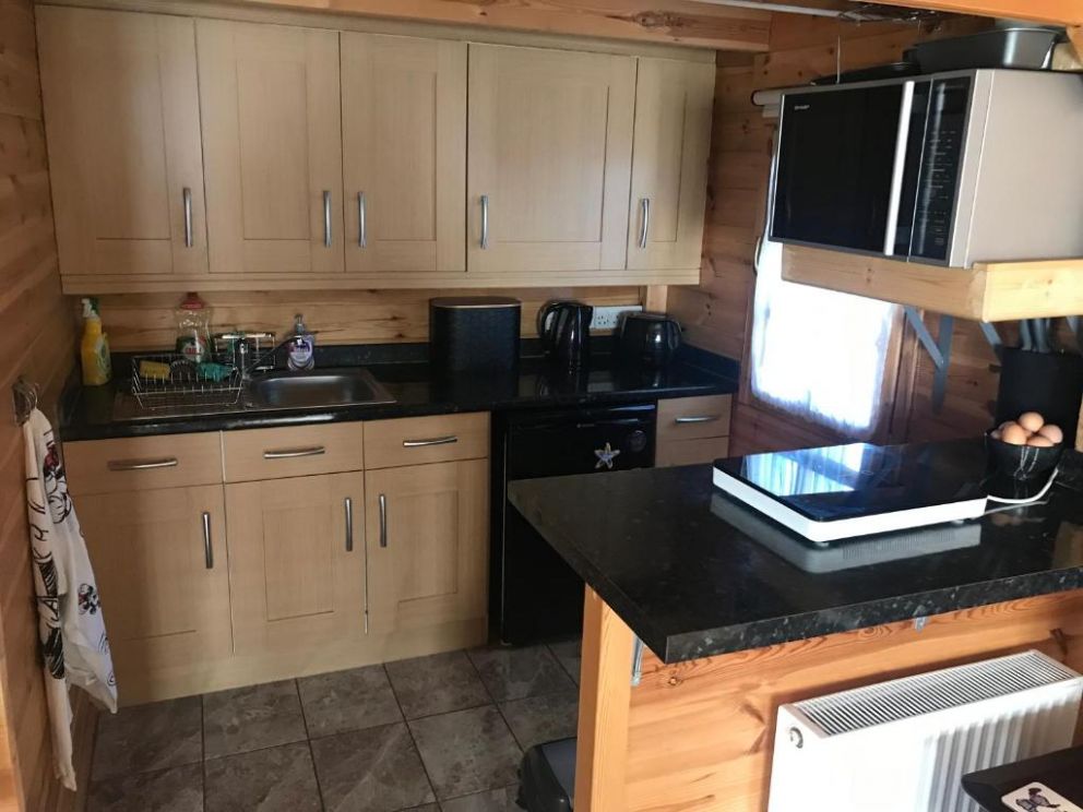 Glengoyne Cabin Hideaways - Chalets for rent with patio, garden and terrace