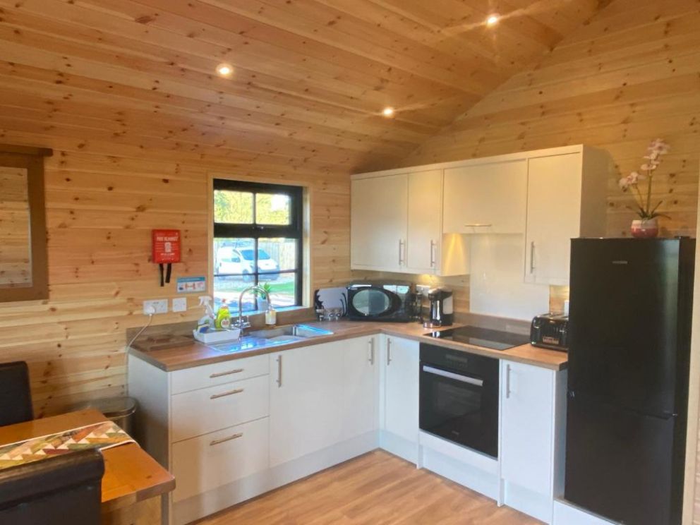 Glengoyne Cabin Hideaways - Chalets for rent with patio, garden and terrace