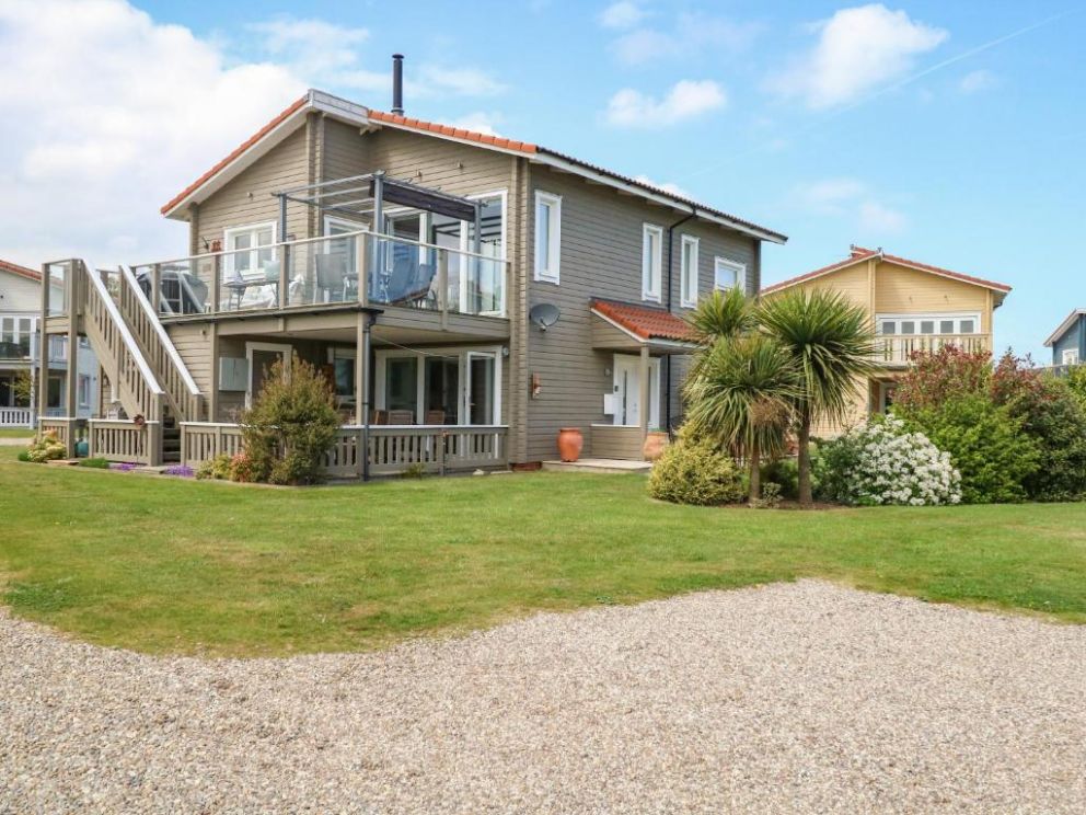 Links View, Fairway Lakes Village, Norfolk