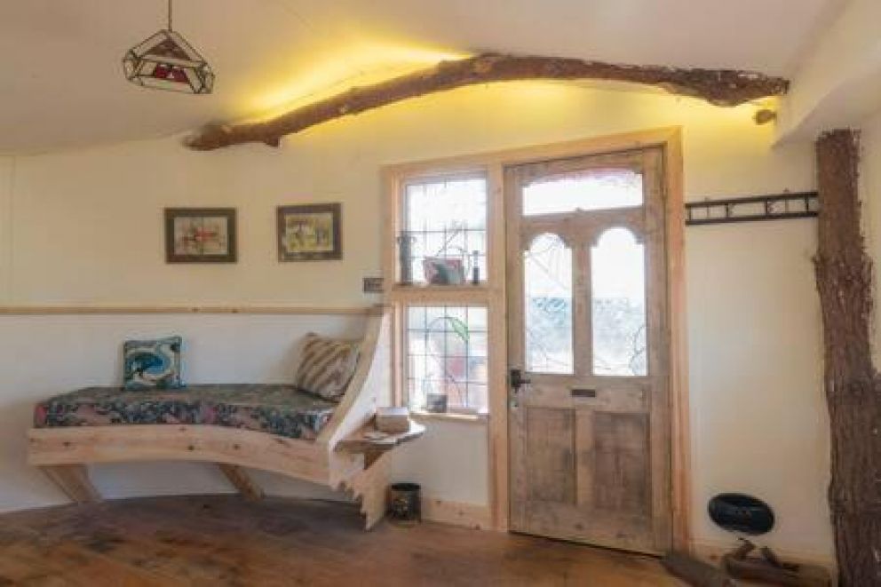 Magical luxury Treehouse for Two, Suffolk - quirky treehouse for rent