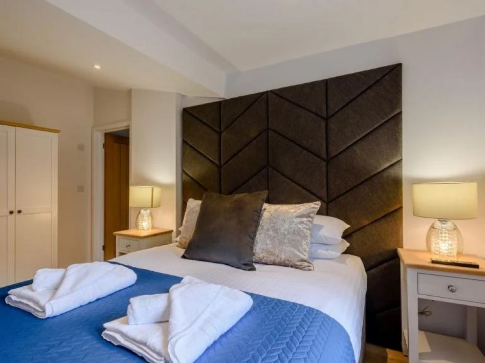 Mundesley Sea Glass Lodge in Mundesley - for rent with hot tub, close to the sea