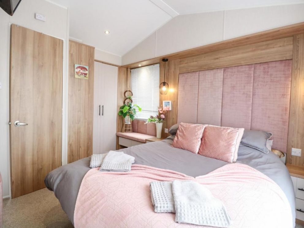 No. 2 - Seaview, Kessingland Beach Holiday Park