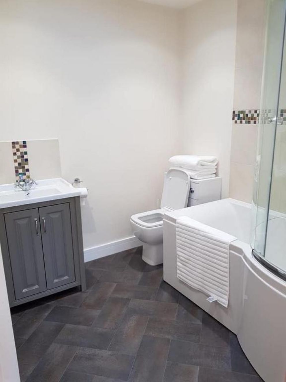 Plumptons Farm Holiday Lodges in Colchester - to rent in peaceful, country side location