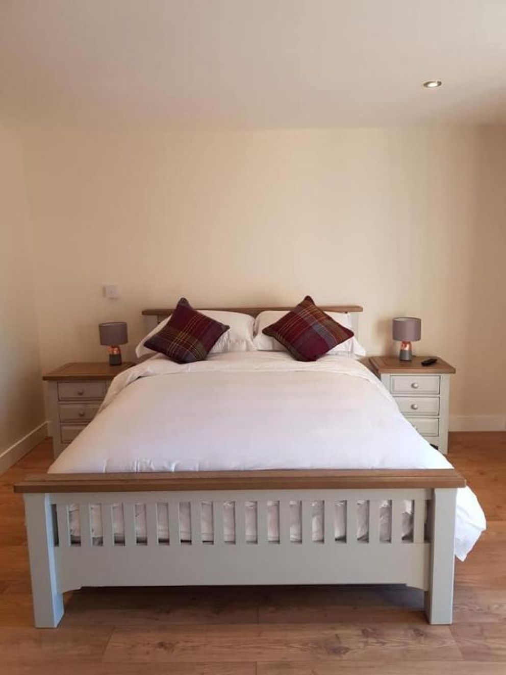 Plumptons Farm Holiday Lodges in Colchester - to rent in peaceful, country side location