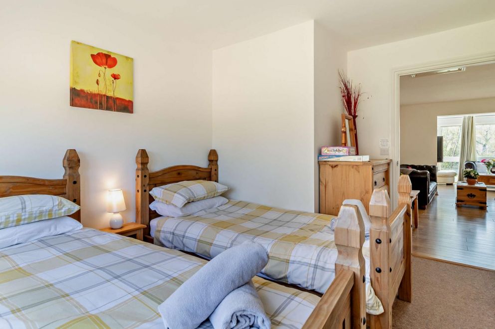 Waters Edge Lakeside Cabin at Pentney Lakes