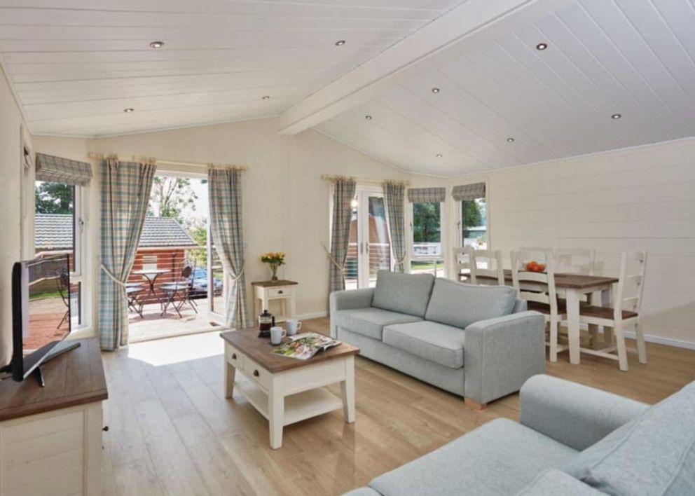 waveney river centre wheelchair friendly hot tub lodges in norfolk