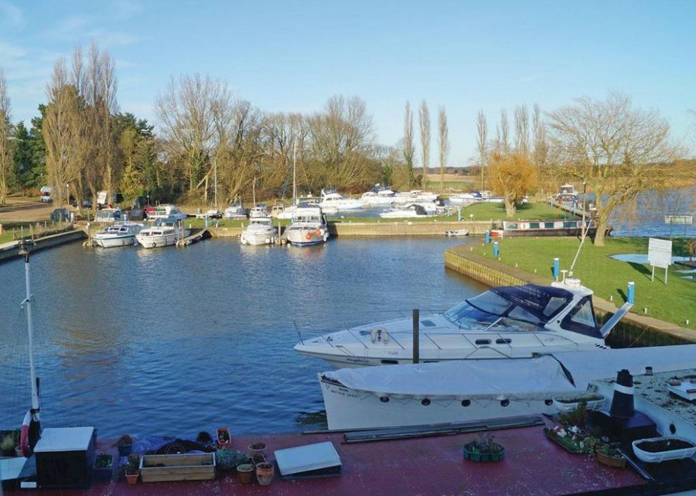 waveney river centre boat hire on norfolk broads