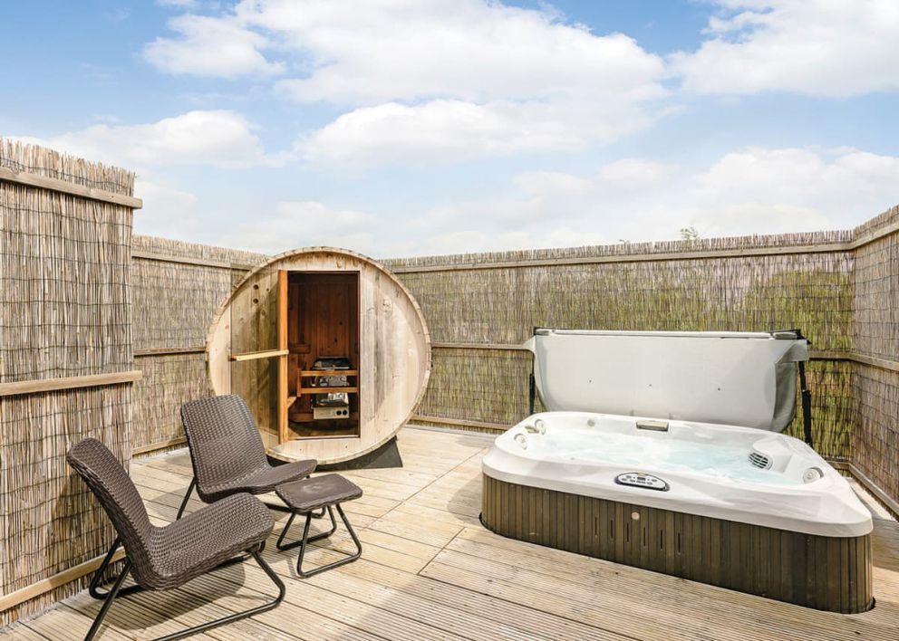 Weybread Lakes Lodges Suffolk