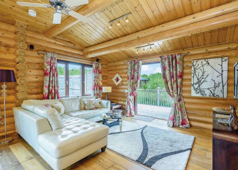 Weybread Lakes Lodges Suffolk