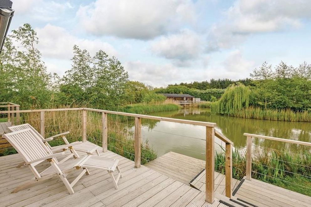 Weybread Lakes Lodges - Weybread, Suffolk | Self Catering Holiday Lodges
