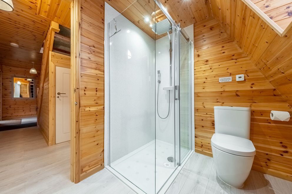 Woodpecker, Holt, Norfolk - pet friendly lodge for rent, close to beach