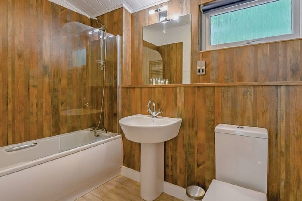 Woolverstone Marina Lodge Park Suffolk