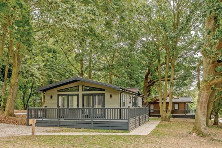 Woolverstone Marina Lodge Park Ipswich, Suffolk Self Catering