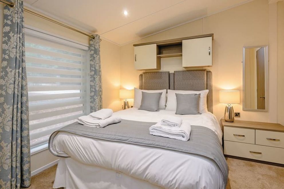 Woolverstone Marina Lodge Park Suffolk