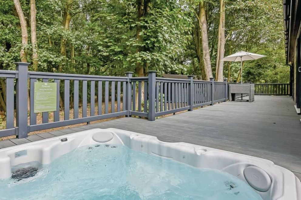 Woolverstone Marina Lodge Park Suffolk