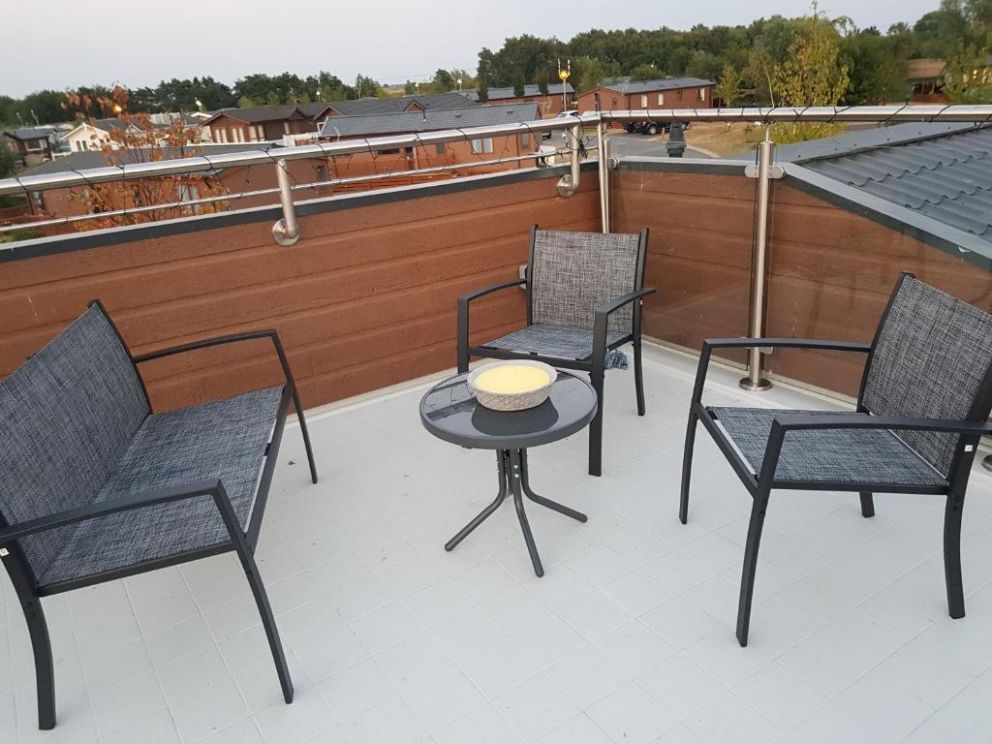 Bear Lodge at Tattershall Lakes, Lincolnshire - pet friendly, holiday lodge with roof terrace and hot tub. At Tattershall Lakes with restaurant, pool, spa and water sports