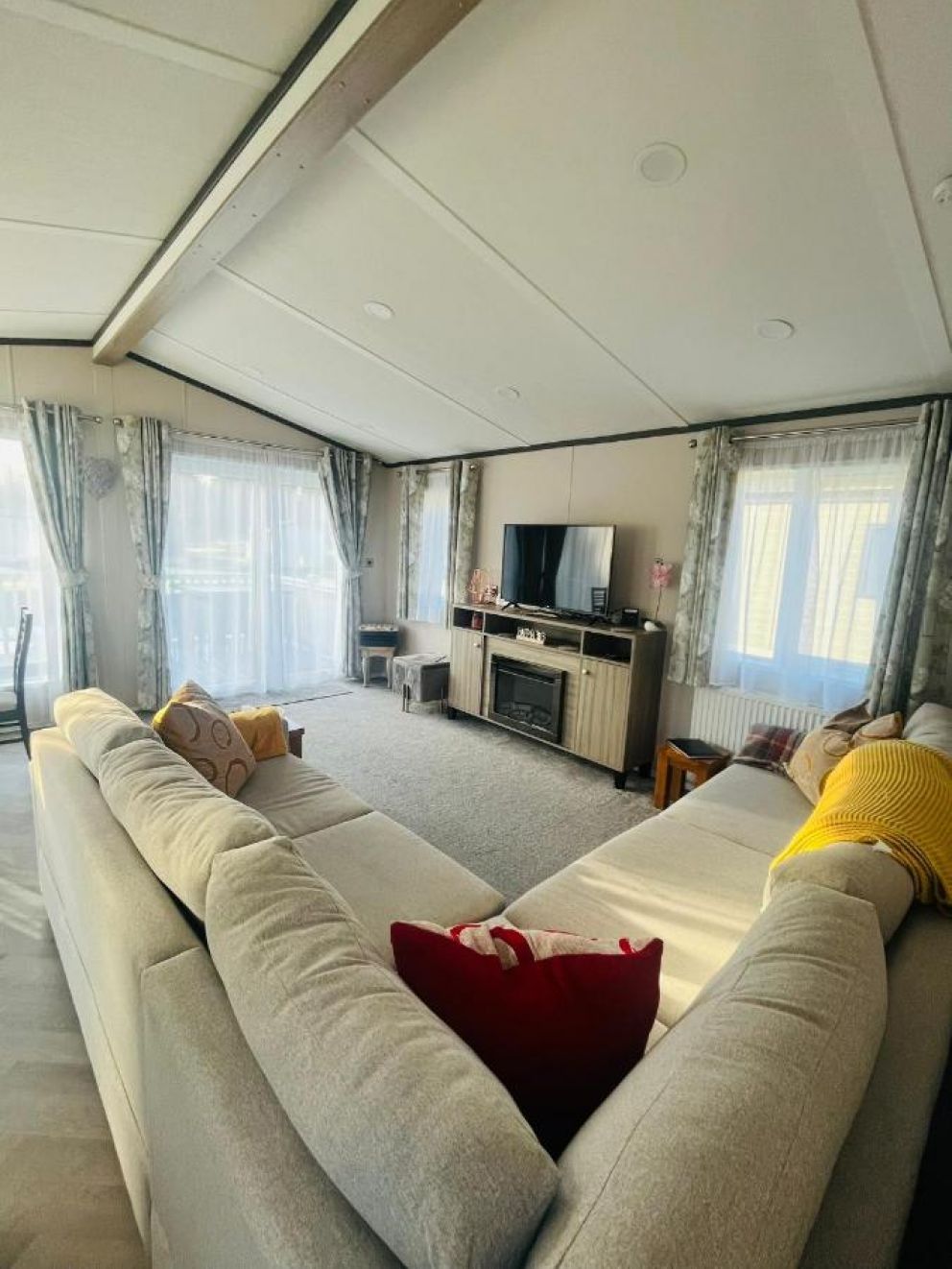 Bushmills Lodge with Hot Tub - pet friendly, holiday lodge for rent on Allethorpe Golf & Country Park in Thornton, East Riding of Yorkshire